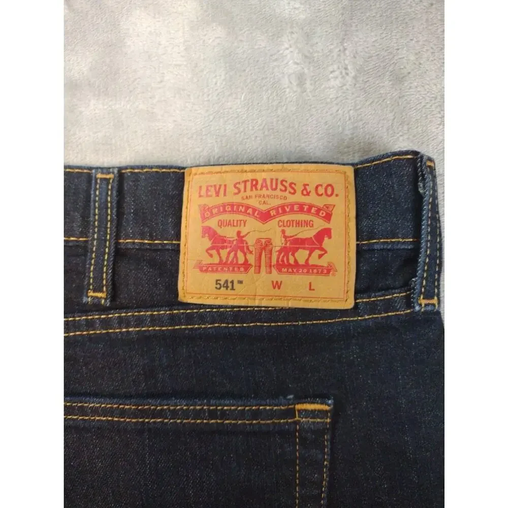 Levis 541 Jeans Mens 48x30 Athletic Fit Straight Leg Dark Wash Casual Americana